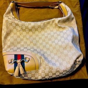 Authentic Gucci Med Hobo bag